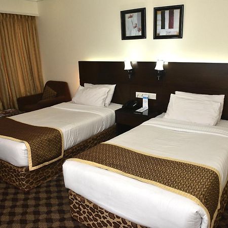 Hotel Agrabad Limited Chittagong Exteriör bild
