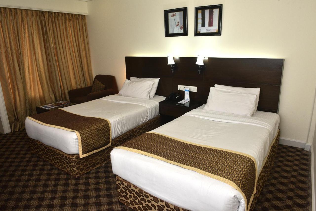 Hotel Agrabad Limited Chittagong Exteriör bild