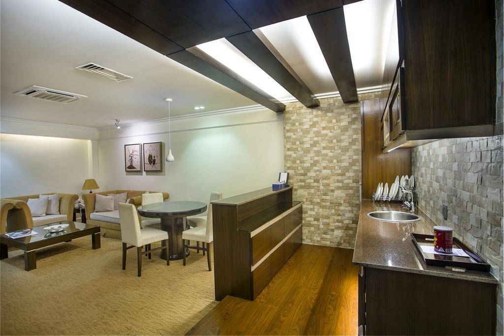 Hotel Agrabad Limited Chittagong Exteriör bild