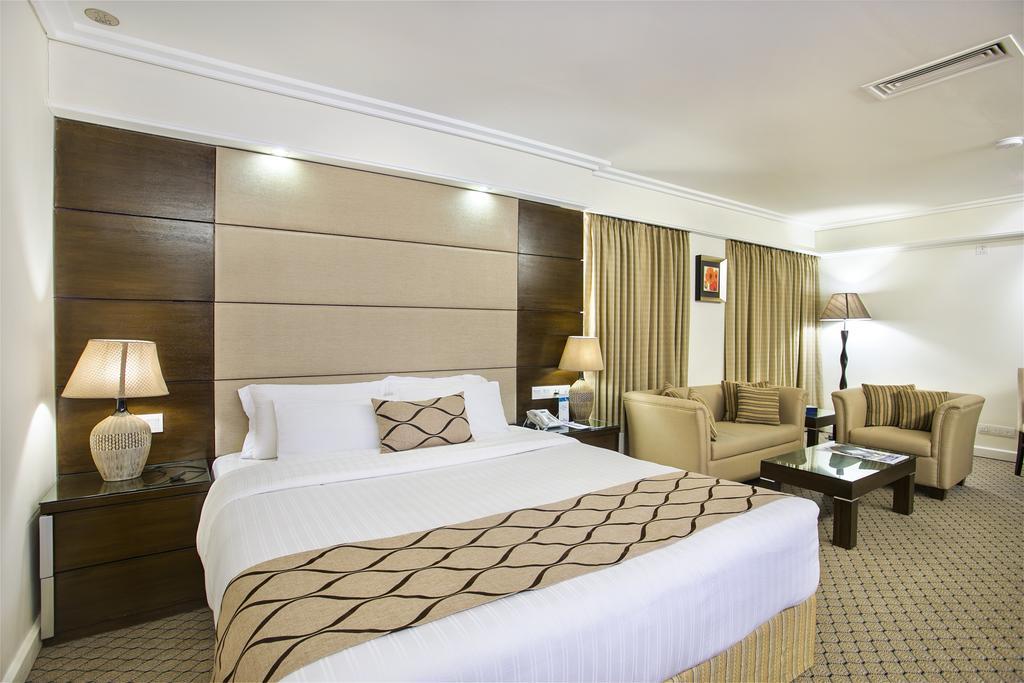 Hotel Agrabad Limited Chittagong Exteriör bild
