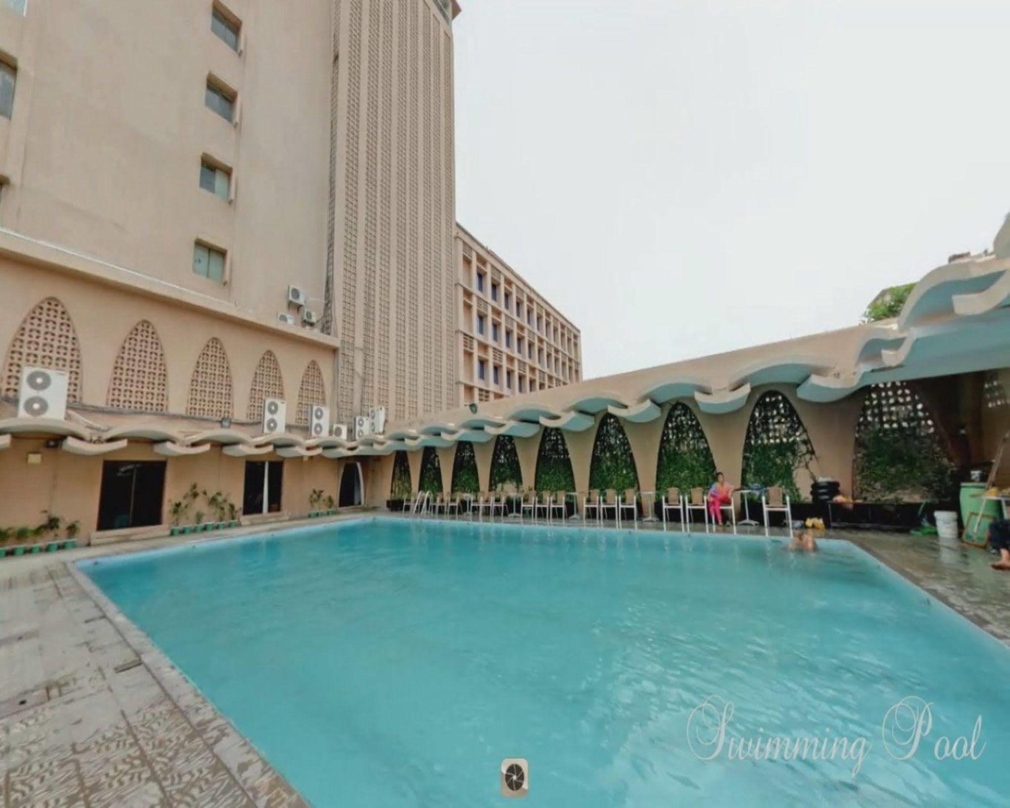 Hotel Agrabad Limited Chittagong Exteriör bild