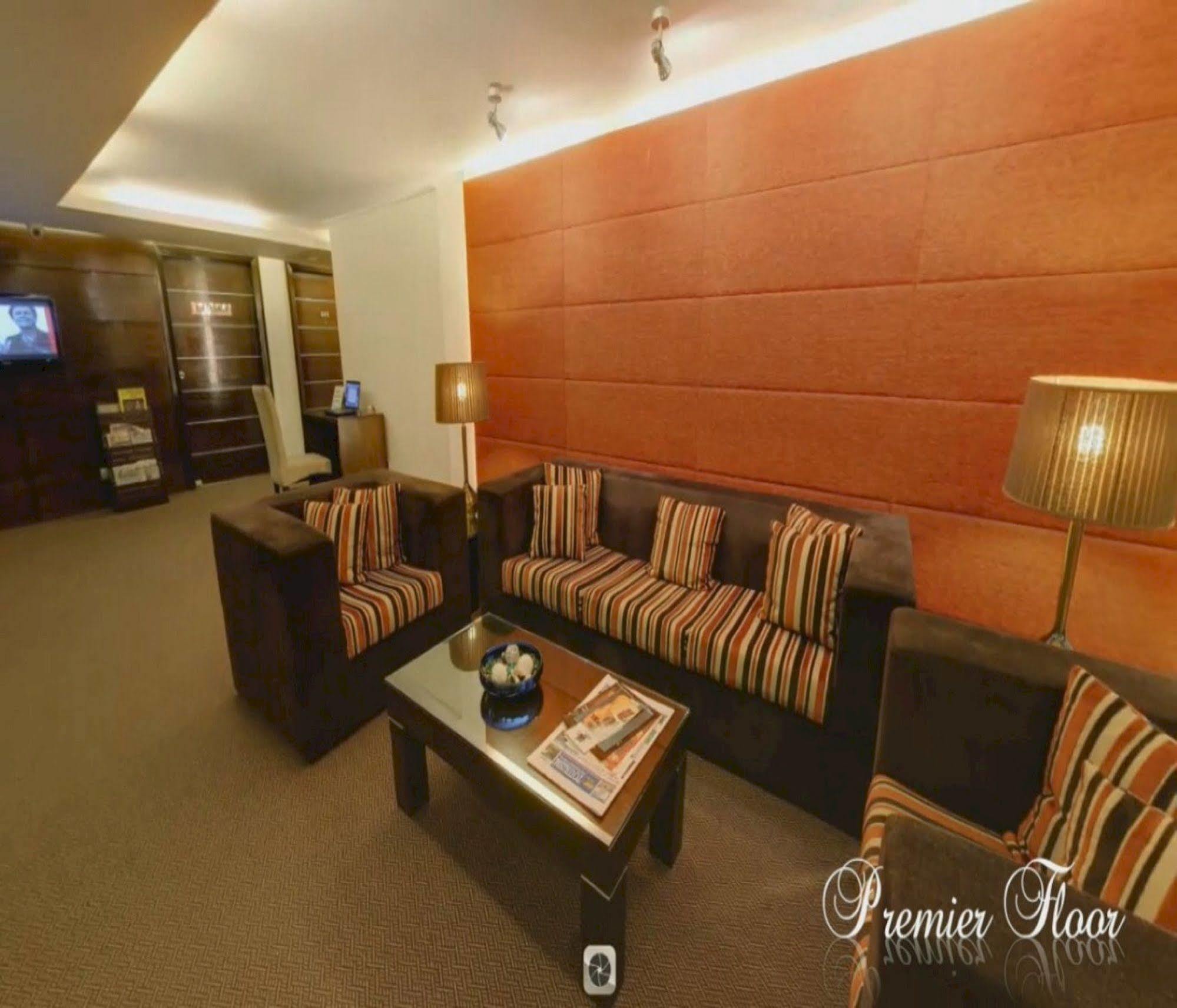Hotel Agrabad Limited Chittagong Exteriör bild